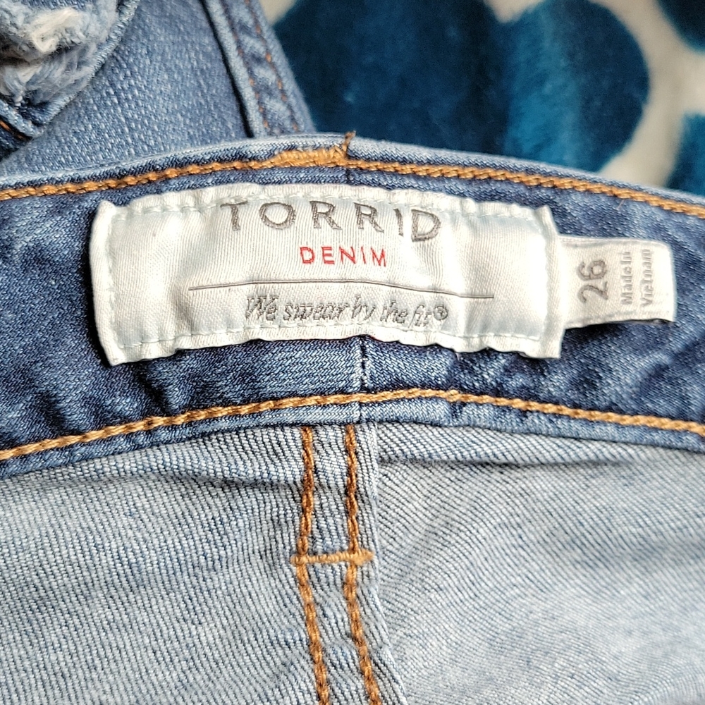 Torrid jeans - Picture 3 of 3